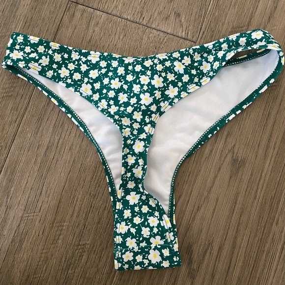 Shein Bikini - Picture 3 of 3